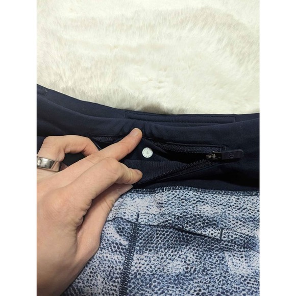 Lululemon Run Times Shorts Size 4 - Picture 4 of 5